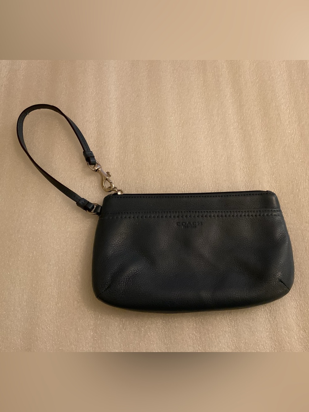 COACH Midnight Navy Leather Wristlet Large Soft Pebbled Leather Quiet Luxury - Picture 13 of 14